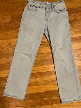 Abercrombie Straight Jean 4s